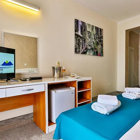 Magnolija Hotell 3*