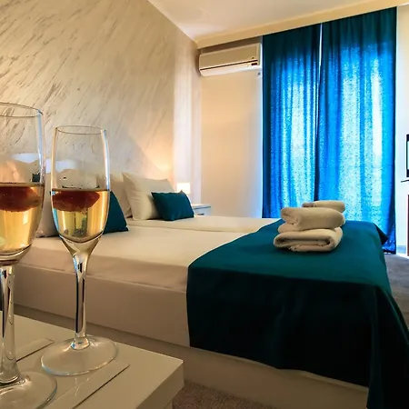 Magnolija Hotell 3*